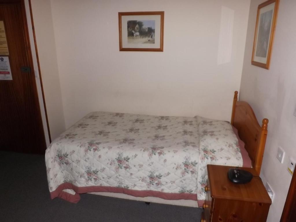 Cottage Guest House هيثرو الغرفة الصورة